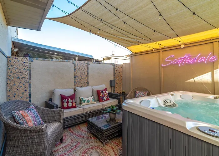 Dom wakacyjny Osborn Oasis | Short Walk To Old Town Scottsdale