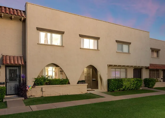 Dom wakacyjny Osborn Oasis | Short Walk To Old Town Scottsdale